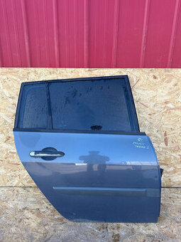 PRAVÉ ZADNÍ DVEŘE RENAULT MEGANE KOMBI I