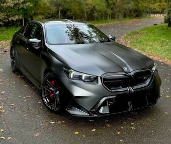 BMW M5 G90 – 2024 – 4.4 V8 HYBRID – 535 kW / 727 PS