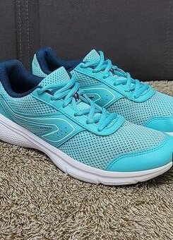 Běžecké sport boty tyrkysové Kalenji Decathlon 37