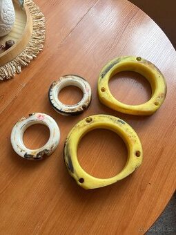 Podložky pod tlumiče Subaru Legacy BP/BL