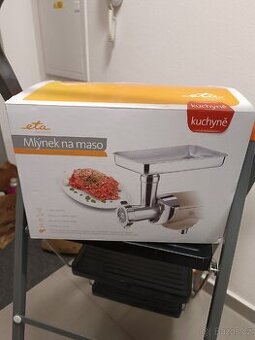 Mlýnek na maso ETA 0028 91000 kovové