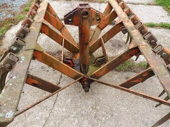 Vidle nakladač UNHZ 750