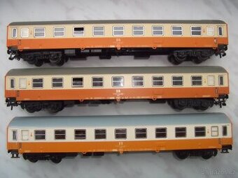 Piko vláčky H0 osobní Express