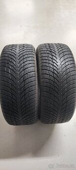 2ks 235/45/18 Nokian Snowproof, DOT 0323, vz7.5mm