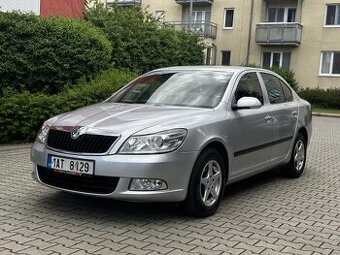 Škoda Octavia II 1.6 16V Facelift Kůže ALU kola Tažné