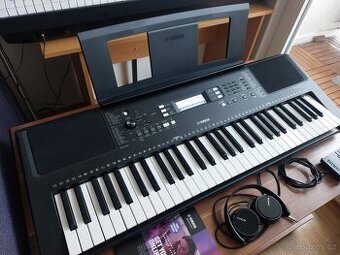 Keyboard YAMAHA PSR-E373 s dynamikou + PEDÁL + SLUCHÁTKA
