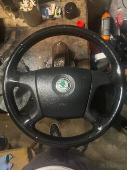 Volant Škoda Octavia II