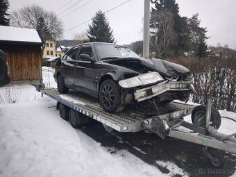 Saab 9na3 2,0 110 kW. R.v 2003 po nehodě na předek