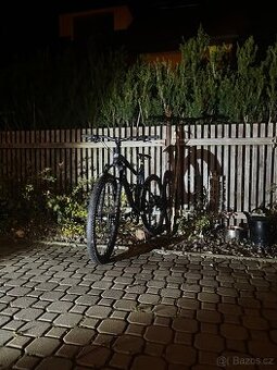 Leader fox Harper Celoodpružený velikost L