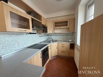 Pronájem pěkného 2+kk s balkónem, 50 m2 – Šmilovského