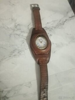 Staré stříbrné kapesní hodinky