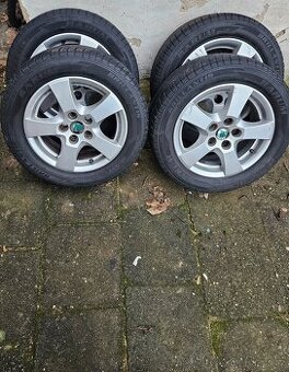 185/60 R 14 letní sada značky Barum