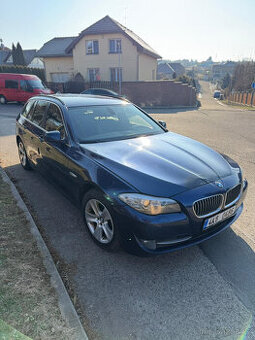 BMW 520d Touring (kombi) – 2012, manuál, kůže, NAVI, xenony