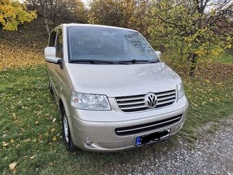 VW Multivan 2.5 TDI Comfortline 4×4, 7 míst, Webasto, Tažné