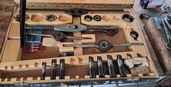 Závitníky a závitová očka