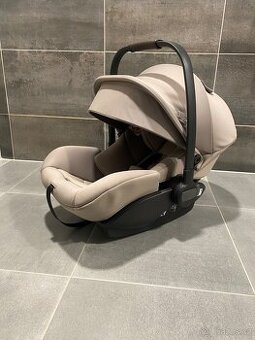 Prodám autosedačku Nuna Arra Next