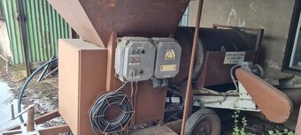 Třídička, drtička, dopravník