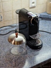 Kávovar na kapsle DeLonghi Nespresso