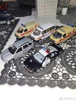 Kovová autíčka 1:42