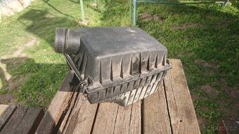 Airbox a přívod vzduchu. SEAT, VW