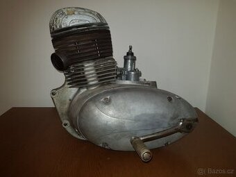 Motor Jawa 250/353 Kývačka