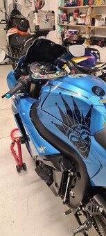 Suzuki GSXR-1000 Rizla K9