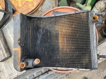 Prodám originál chladič i s jímkou na ZETOR25
