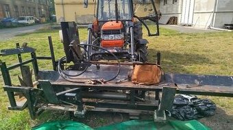 řezací a štípací automat - 1