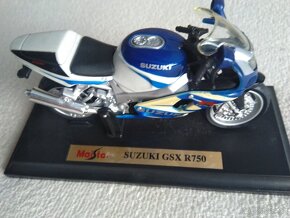 modely motorek