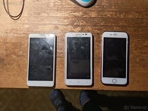 Mobilní telefony