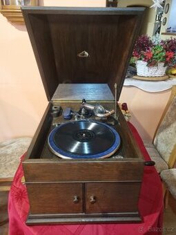 Gramofon na kliku