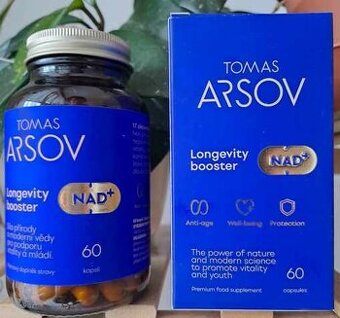 Longevity NAD+ Booster Tomáš Arsov sleva