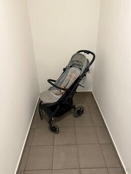 Kočárek zn. Cybex Eezy S2+