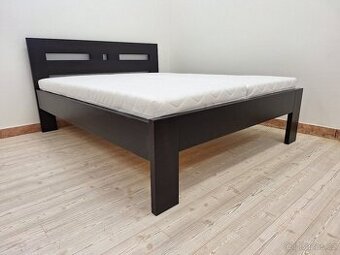 Nová dubová postel, zvýšená, nosnost 600 kg, Odvezu a smontu