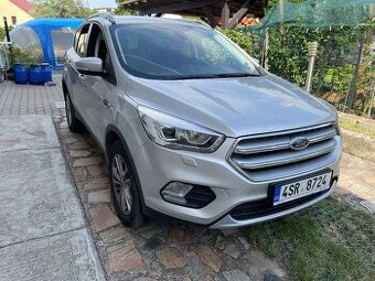 Ford Kuga Titanium 1,5 EB 110 kW, tažné zařízení