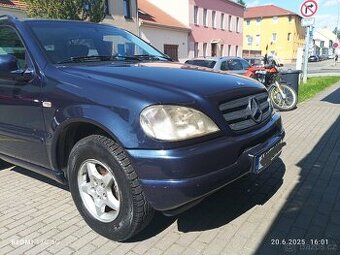 Mercedes ml 6 kvalt manuál