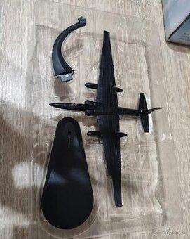 Kovový model letadla U-2