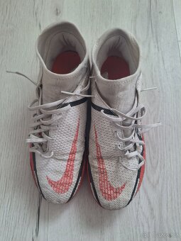Kopačky Nike Phantom GT2 Academy Dynamic Fit TF