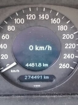 Mercedes 211