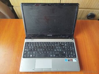 Nefunkční notebook Samsung NP350E5C