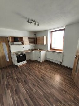 Prodej bytu 2+1, 50 m² + garáž, Mankovice