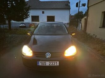 Golf 5 Coupé 1.6 – 2005 –