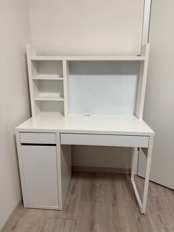Psací stůl IKEA MICKE