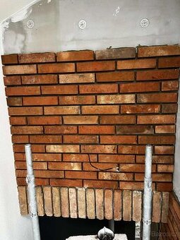 CIHLOVÝ OBKLAD ZE STARÝCH CIHEL