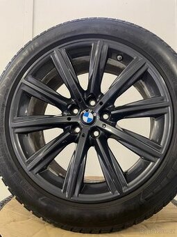 Orig zimni bmw 5 G30 G31 style 684 + 245/45/18 90%