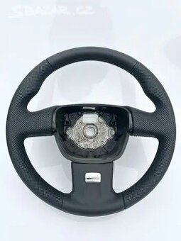 Nově renovovaný volant pro Škoda Octavia II RS