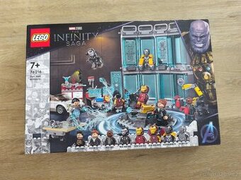 LEGO® Marvel 76216 Zbrojnice Iron Mana