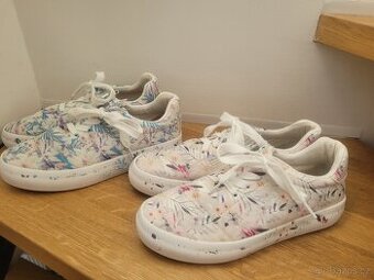 Tenisky dívčí Baťa vel.38