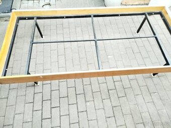 Prodám levně kovové postele