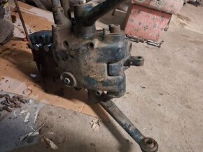 Víko hydrauliky zetor 5011